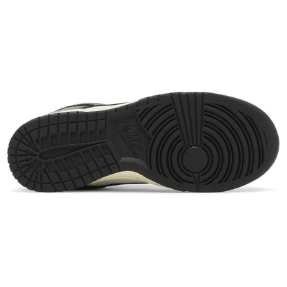 Nike Dunk Low Vintage Panda (W) sneakers — style FQ8899-100 — photo 5 of 5