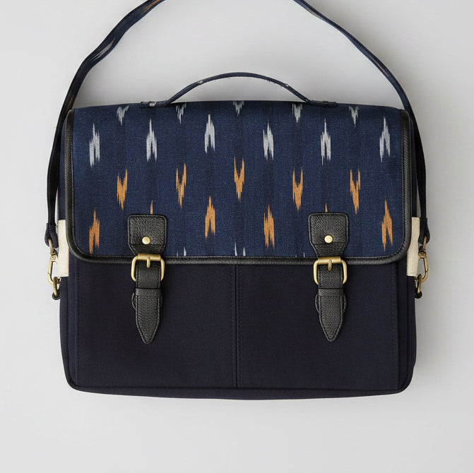 Nomad Messenger handcrafted artisan bag by NIIRA, everyday carry with heritage design